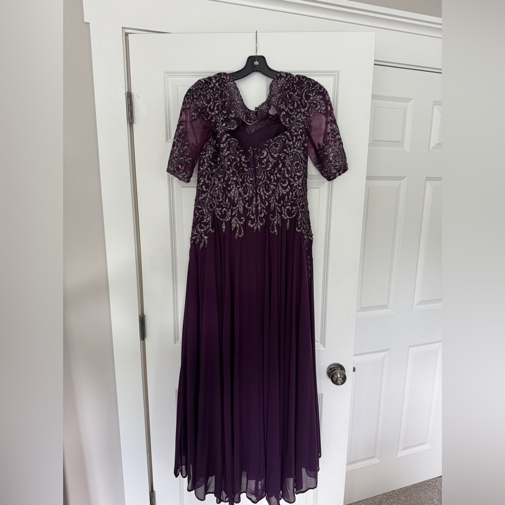 Elegant Purple Evening Gown - Picture 6 of 9